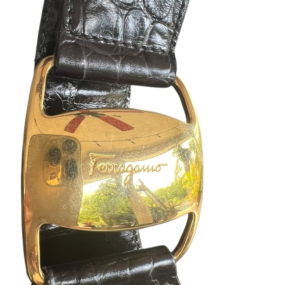 Salvatore Ferragamo Black Crocodile-Embossed Shoulder Bag - Picture 11 of 11